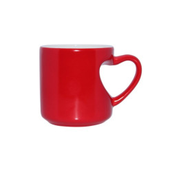 Taza mágica roja, asa corazón